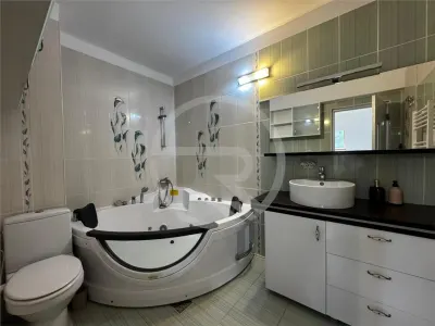Apartament cu 3 camere,89 mp utili situat in cartierul Manastur! - foto 22