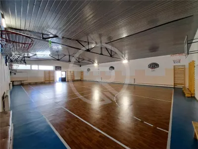 Spatiu comercial tip Hala, 300 mp utili, situat in cartierul Intre Lacuri! - Cluj-Napoca