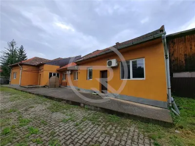 Casa individuala, 165 mp utili + 1100 mp teren, situata in zona Semicentrala! - foto 3