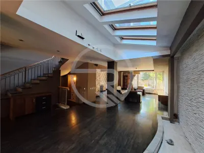 Casa Insiruita, 320 mp utili, situata in cartierul Buna Ziua! - foto 3