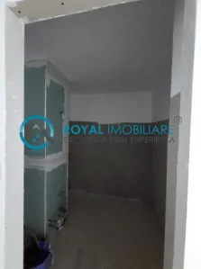 Royal Imobiliare - Vanzare apartament 3 camere zona Malu Rosu - foto 6