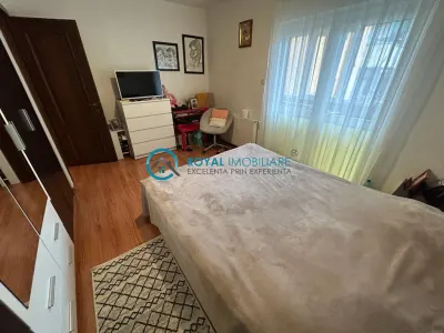 Royal Imobiliare - Vanzare Apartament zona Democratiei - foto 10