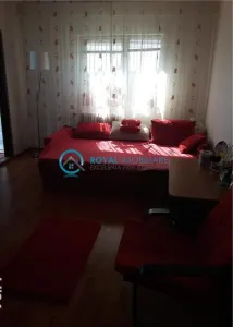 Royal Imobiliare  -Vanzari Apartamente zona Democratiei - foto 2