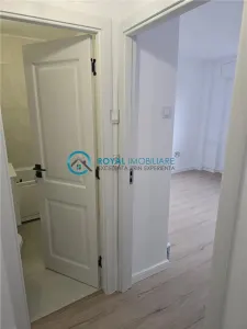 Royal Imobiliare - Vanzare apartament 2 camere zona B-dul Bucuresti - foto 8