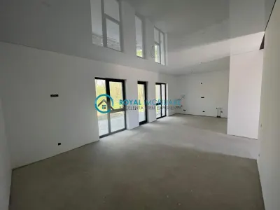 Royal Imobiliare - Vanzare Vila de lux zona Bucov - Bucov