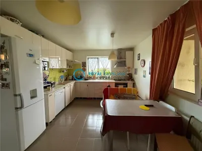Royal Imobiliare - Vanzare Vila zona Cocorasti Colt - foto 14