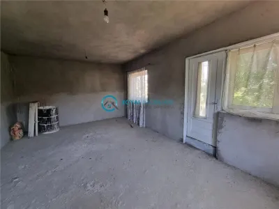 Royal Imobiliare - Vanzare Vila zona Blejoi - foto 17