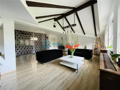 Royal Imobiliare - Vanzare Vila cu 6 camere zona B-dul Bucuresti - foto 2
