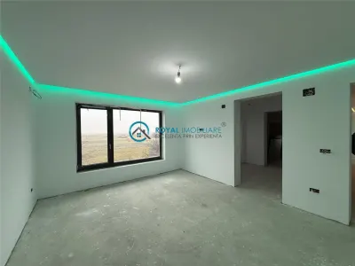 Royal Imobiliare - Vanzare vila in zona Strejnicu - foto 12