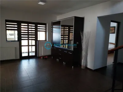 Royal Imobiliare-Vanzare Vila Zona Strejnicu - foto 14