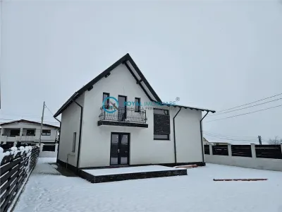 Royal Imobiliare-Vanzare Vila Zona Cocosesti - Cocosesti