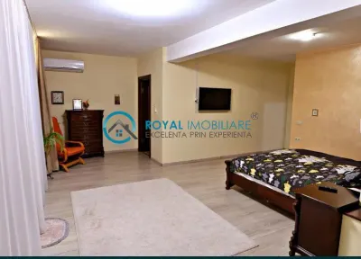 Royal Imobiliare-Vanzare Apatament 4 Camere Zona Republicii - foto 12