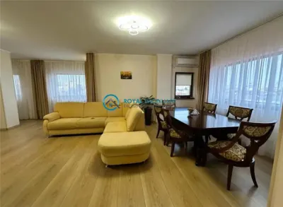 Royal Imobiliare-Vanzare Apatament 4 Camere Zona Republicii - foto 3