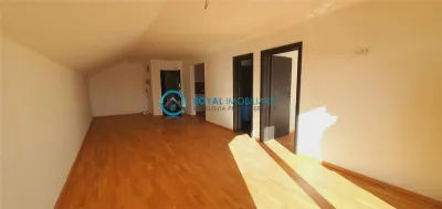 Royal Imobiliare-Vanzare Apartament 2 Camere Zona Albert - foto 3