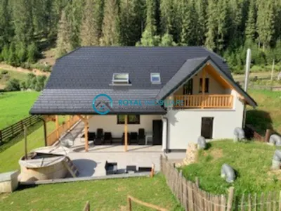 Royal Imobiliare - Vanzare vila/pensiune in zona Harghita - Valea Boros