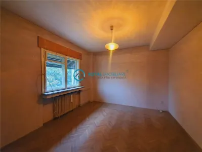 Royal Imobiliare - Vanzare apartament 4 camere zona B-dul Castanilor - foto 2