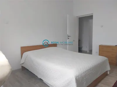 Royal Imobiliare-Vanzare Apartament 2 Camere Zona Ultracentrala - foto 7