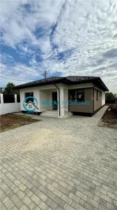 Royal Imobiliare-Vanzare Casa Zona Paulesti - foto 1
