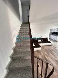 Royal Imobiliare-Vanzare Casa Zona Strejnicu - foto 9