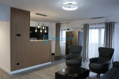 Royal Imobiliare - Vanzare apartament 3 camere zona Ultracentral - Ploiesti