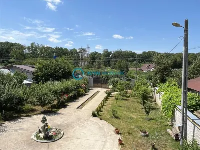 Royal Imobiliare-Vanzare Vila Zona Romanesti - foto 23
