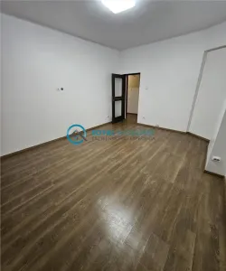 Royal Imobiliare - Vanzare apartament 4 camere in zona Ultracentral - foto 5