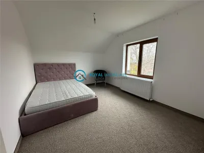 Royal Imobiliare-Inchiriere Casa Strejnicu - foto 2