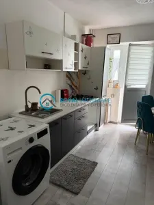Royal Imobiliare - Vanzare apartament 2 camere zona B-dul Bucuresti - foto 3