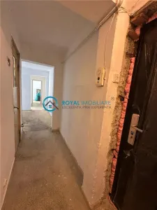 Royal Imobiliare - Vanzare apartament 3 camere zona Vest - foto 5