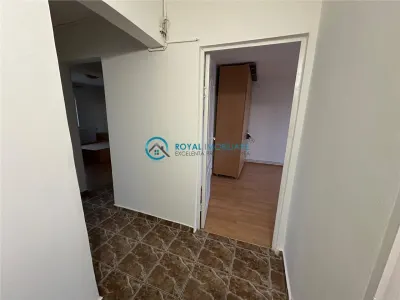 Royal Imobiliare - Vanzare apartament 3 camere - foto 13