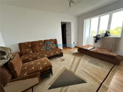 Royal Imobiliare - Vanzare apartament 3 camere in zona Malu Rosu - Ploiesti