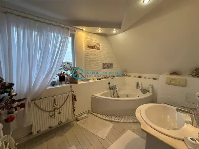 Royal Imobiliare - Inchirieri Vile Paulesti - foto 15