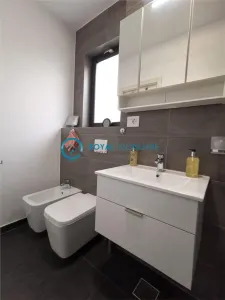 Royal Imobiliare - Inchiriere 2 camere bloc nou  zona Ultracentrala - foto 12