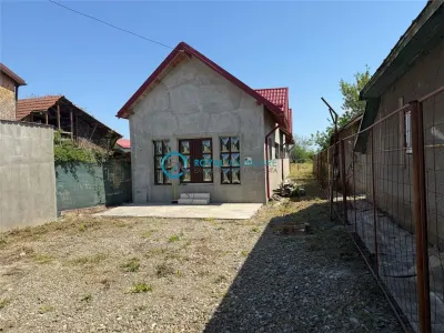 Royal Imobiliare - Vanzare Casa zona Barcanesti - foto 1
