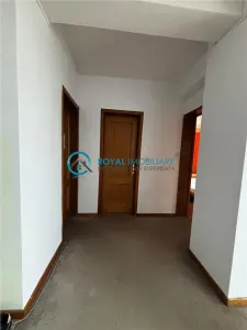 Royal Imobiliare - Vanzare Vila S+P+2 Zona Ana Ipatescu - foto 24
