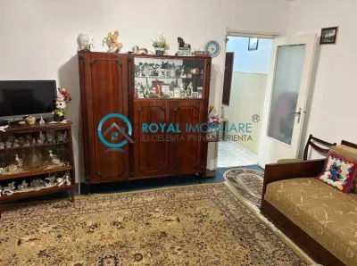 Royal Imobiliare - Vanzare apartament 2 camere zona Lamaita - foto 3