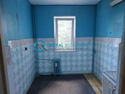Royal Imobiliare - Vanzare apartament 3 camere zona Republicii - foto 4