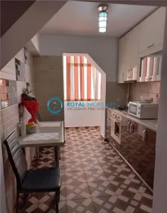 Royal Imobiliare - Vanzare apartament 2 camere zona Malu Rosu - foto 3