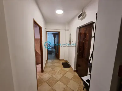 Royal Imobiliare - Vanzare Apartament zona Ultracentrala - foto 11