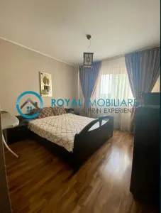 Royal Imobiliare - Vanzare apartament 3 camere zona B-dul Bucuresti - foto 3