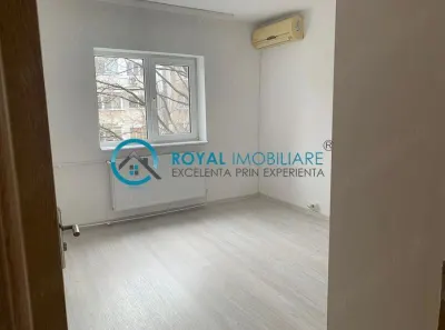 Royal Imobiliare - Vanzare apartament 2 camere zona Republicii - foto 2
