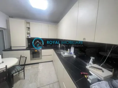 Royal Imobiliare - Vanzare Vila P+M zona Parcul Tineretului - foto 7