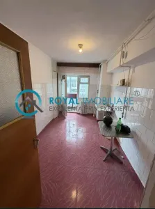 Royal Imobiliare - Vanzare apartament 3 camere, zona Bld Republicii - foto 4