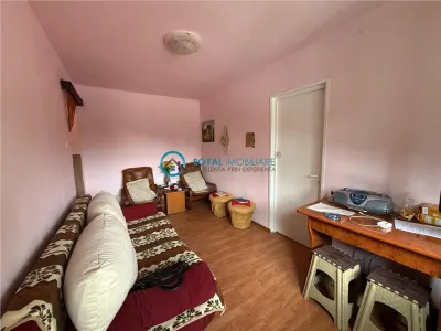 Royal Imobiliare - Vanzare apartament zona Vest - foto 2