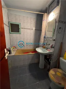Royal Imobiliare- Vanzare apartament 3 camere, zona Bld Republicii - foto 14