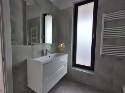 Casa de LUX construita si finisata impecabil!  Demisol-4 camere -3 bai- Bucium Visani.Comision 0!MUTARE IMEDIATA! - foto 17