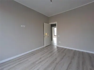 Casa de LUX construita si finisata impecabil!  Demisol-4 camere -3 bai- Bucium Visani.Comision 0!MUTARE IMEDIATA! - foto 4