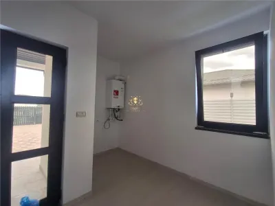 Casa eleganta 4 camere cu 600mp teren.Bucium Visani.Mutare imediata! - foto 2