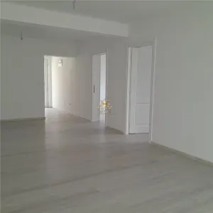 Apartament 3 camere LUX cu bucatarie mobilata si 151mp teren- Popas Pacurari linga Mega Image. - foto 2