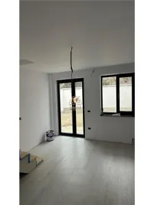 Vila moderna tip duplex Arcadia  Bucium .Finalizat! - foto 7